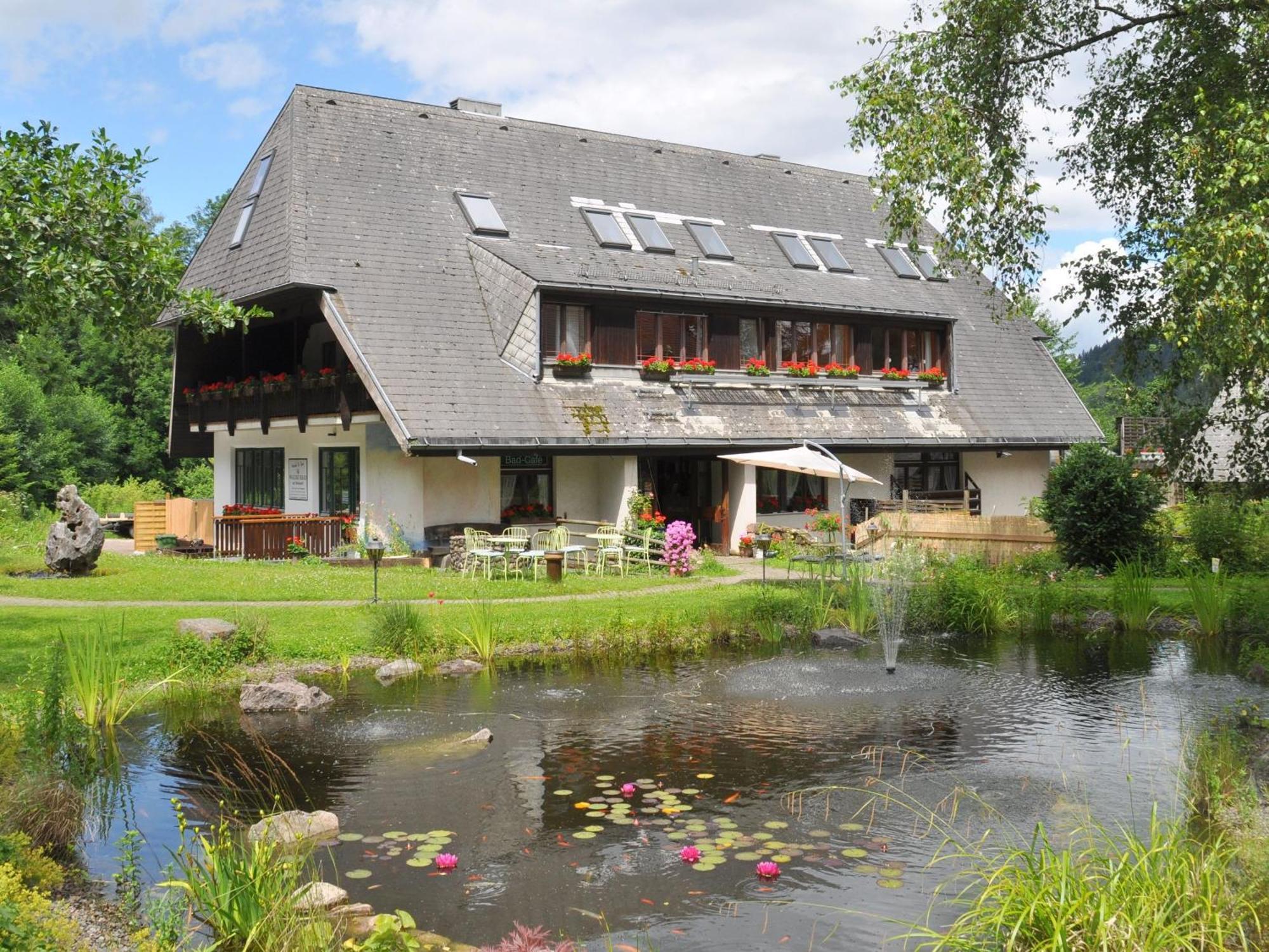 Hostel Waldblick Fryburg Bryzgowijski Zewnętrze zdjęcie