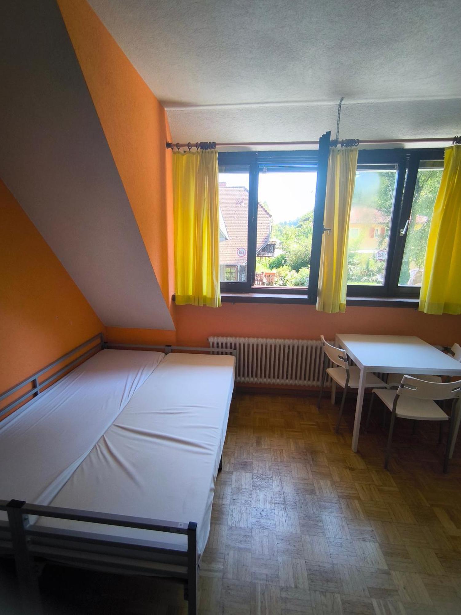 Hostel Waldblick Fryburg Bryzgowijski Zewnętrze zdjęcie